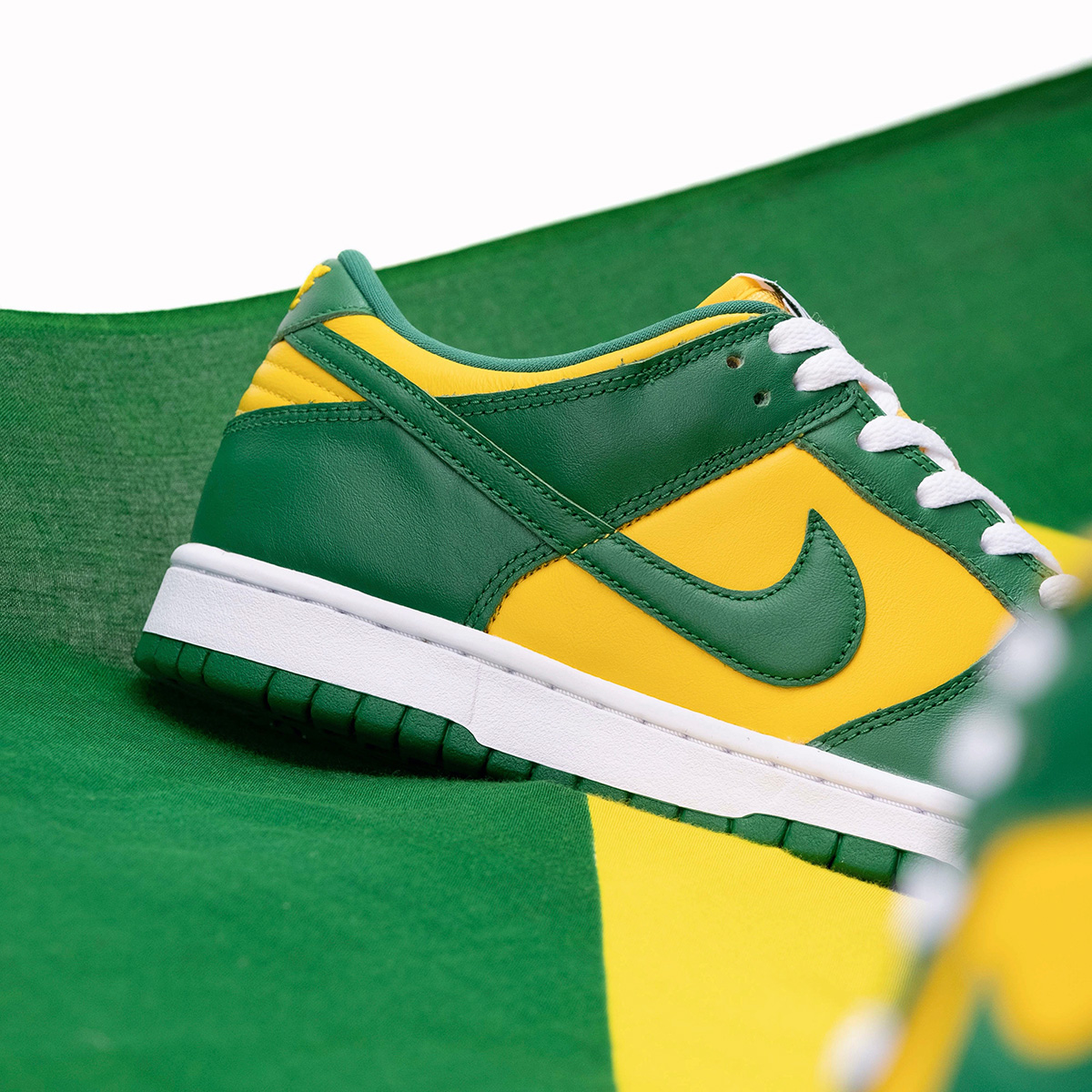 nike dunk low sp mens brazil