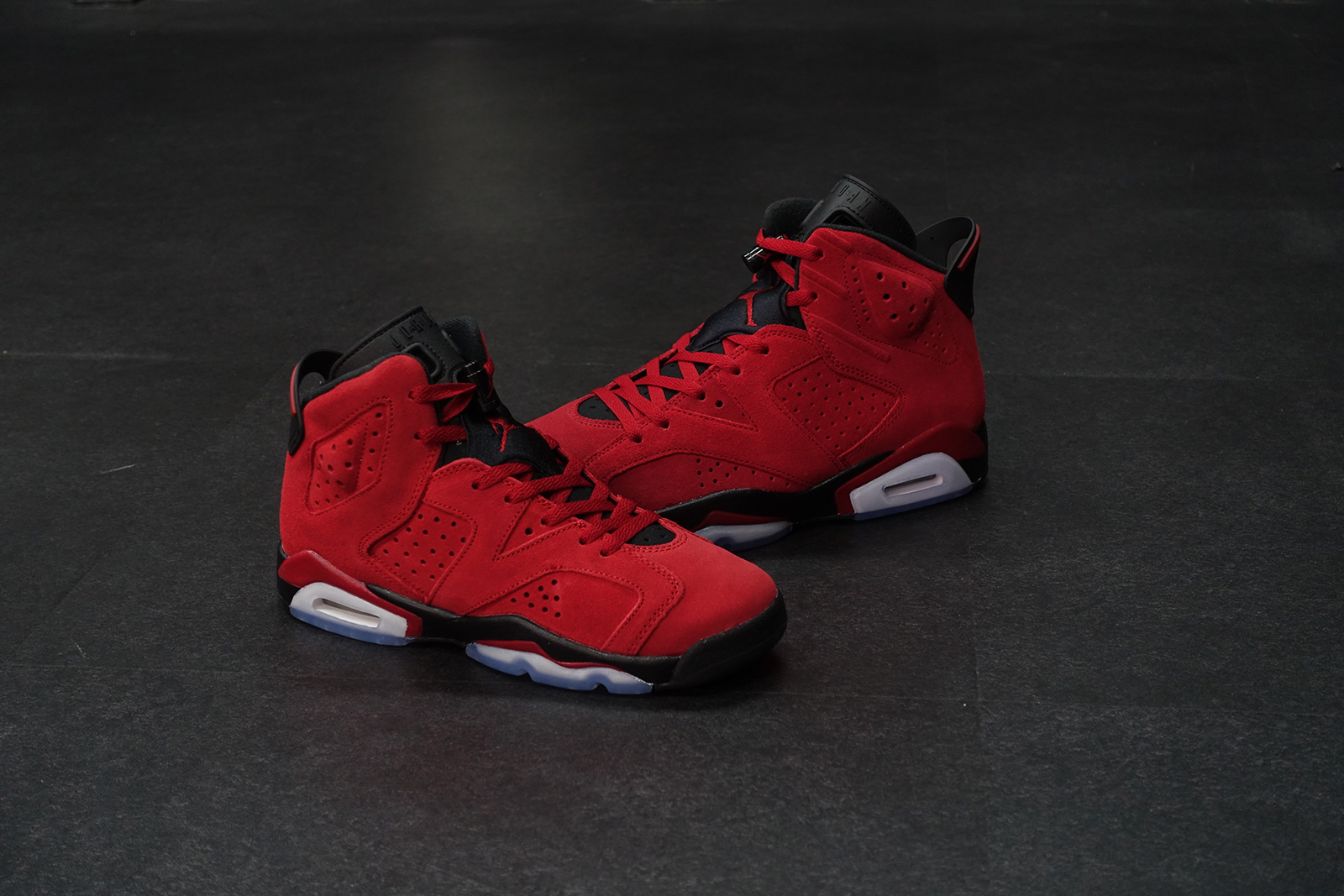 JORDAN BRAND AIR JORDAN 6 RETRO “TORO BRAVO” “MICHAEL JORDAN 